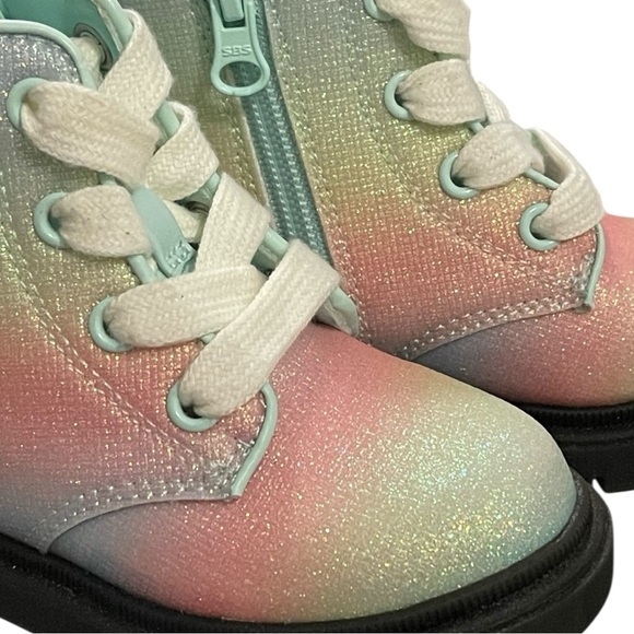 058 Cat & Jack Glittery Rainbow Boots - Picture 3 of 6